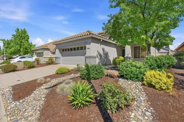 Property Slideshow image 3 of 33 | 4064 rose crk, Roseville, CA, 95747