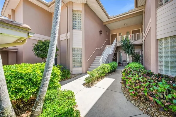 Property Slideshow image 3 of 38 | 26261 devonshire ct 201, Bonita Springs, FL, 34134