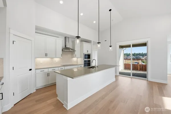 Property Slideshow image 3 of 28 | 2946 balsamroot dr se, Lacey, WA, 98513