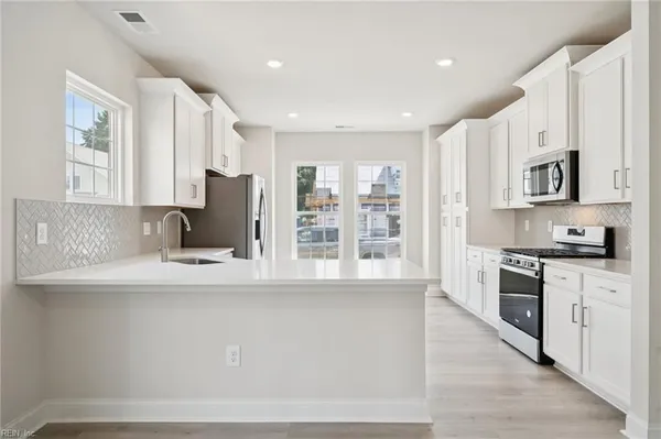 Property Slideshow image 3 of 25 | 1240 treviso bay, Williamsburg, VA, 23188