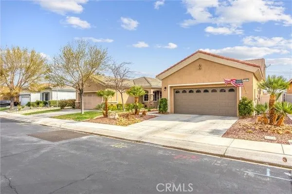 Property Slideshow image 3 of 31 | 10887 katepwa st, Apple Valley, CA, 92308