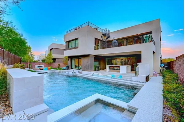 Property Slideshow image 3 of 92 | 5 highland cove ln, Henderson, NV, 89011