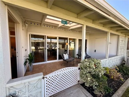 Property Slideshow image 2 of 19 | 13500 wentworth ln unit 121j, Seal Beach, CA, 90740