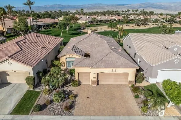 Property Slideshow image 2 of 33 | 80534 knightswood rd, Indio, CA, 92201