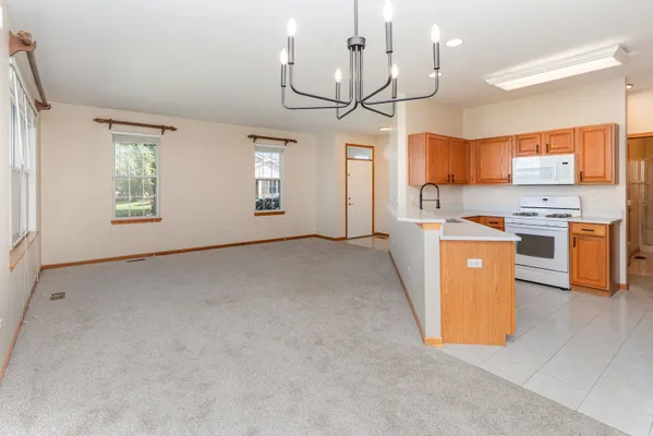 Property Slideshow image 2 of 25 | 16416 crescent lake ct, Crest Hill, IL, 60403