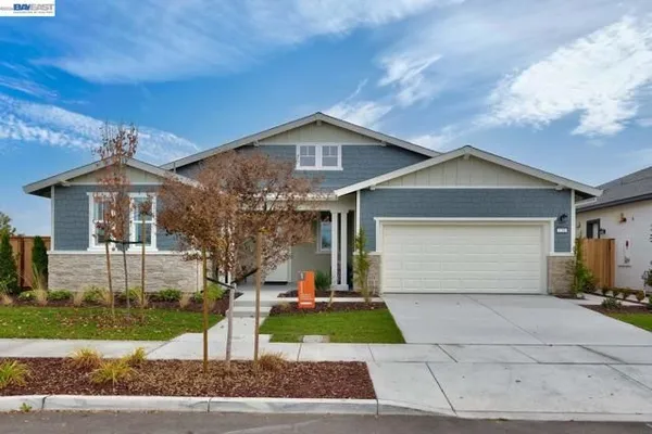 Property Slideshow image 2 of 94 | 1288 parkcrest cir, Manteca, CA, 95336