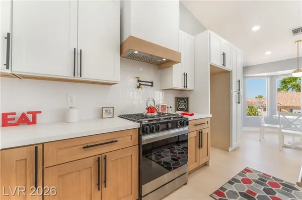 Property Slideshow image 3 of 44 | 3100 gladstone ct, Las Vegas, NV, 89134