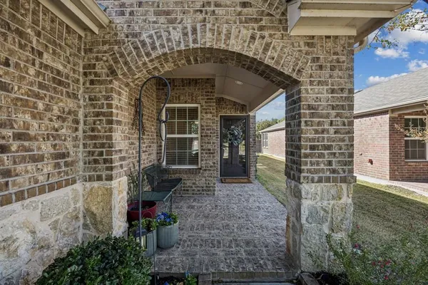 Property Slideshow image 3 of 27 | 7673 gulf breeze ln, Frisco, TX, 75036