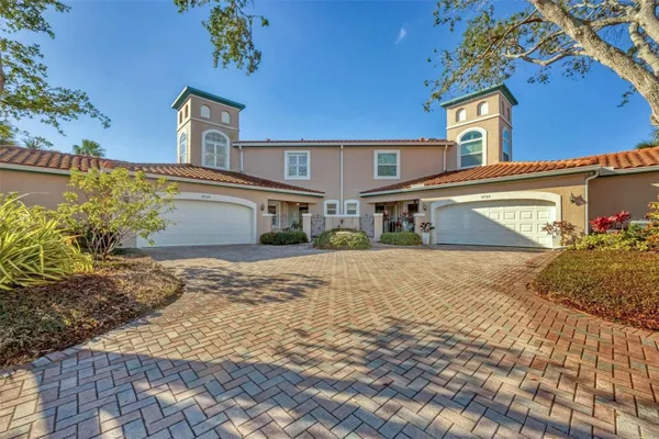 Property Slideshow image 3 of 66 | 1719 starling dr # 1719, Sarasota, FL, 34231