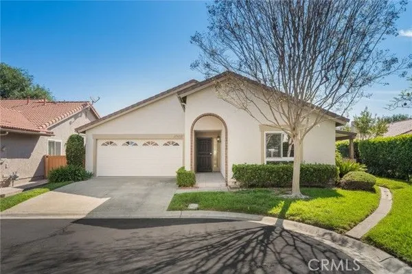 Property Slideshow image 2 of 52 | 27652 via rodrigo, Mission Viejo, CA, 92692