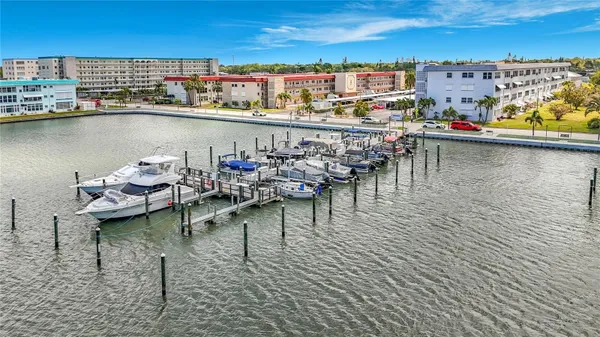 Property Slideshow image 3 of 59 | 3018 59th st 103, Gulfport, FL, 33707