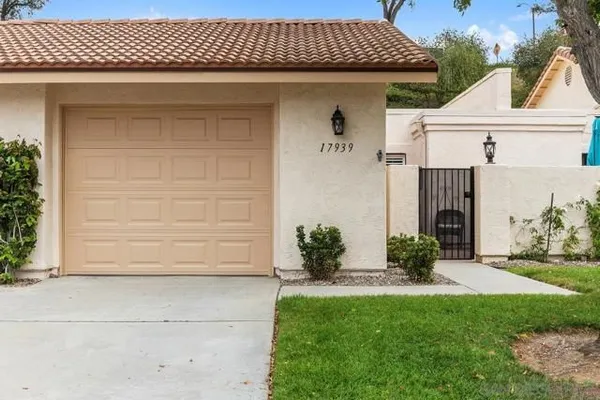 Property Slideshow image 2 of 53 | 17939 avenida alozdra, San Diego, CA, 92128