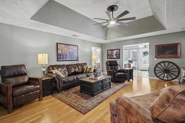 Property Slideshow image 3 of 26 | 104 carter grove ct, Lebanon, TN, 37087