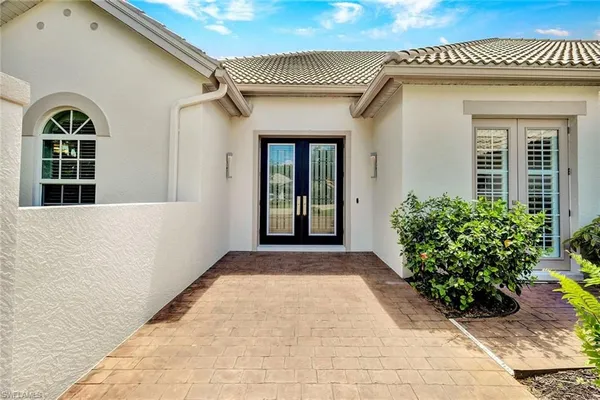 Property Slideshow image 2 of 43 | 3441 lakemont dr, Bonita Springs, FL, 34134