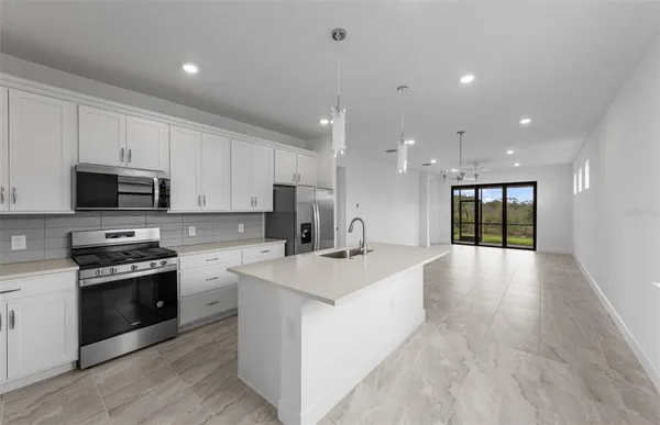 Property Slideshow image 3 of 23 | 18928 indian rock pl, Lakewood Ranch, FL, 34211