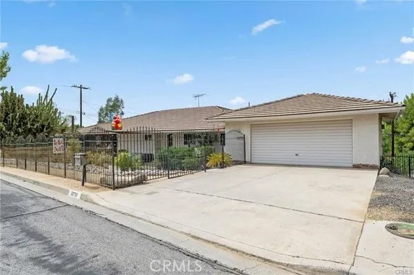 Property Slideshow image 3 of 54 | 28781 belmont ct, Menifee, CA, 92586