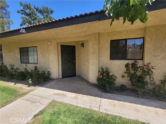 Property Slideshow image 3 of 30 | 19218 elm dr, Apple Valley, CA, 92308