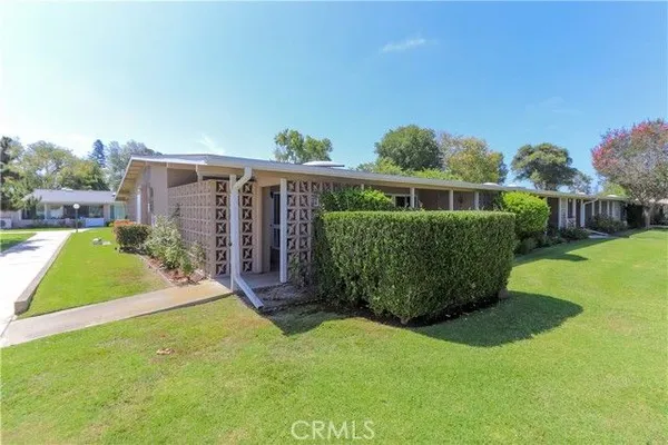 Property Slideshow image 2 of 18 | 13220 southport ln 170l, Seal Beach, CA, 90740