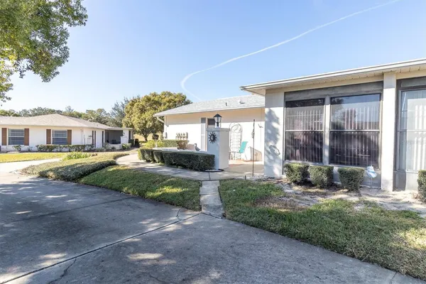 Property Slideshow image 2 of 59 | 8141 braddock cir 3, Port Richey, FL, 34668