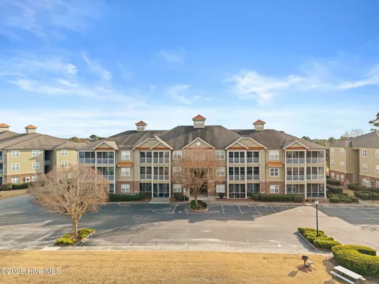 Property Slideshow image 3 of 33 | 395 s crow creek dr nw unit 1310, Calabash, NC, 28467