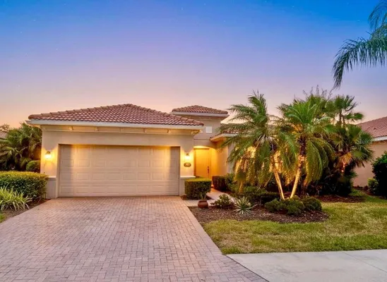 Property Slideshow image 2 of 45 | 251 river enclave ct, Bradenton, FL, 34212