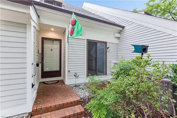 Property Slideshow image 2 of 50 | 11 winster fax, Williamsburg, VA, 23185