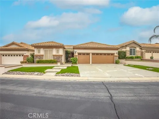 Property Slideshow image 2 of 59 | 2027 melbourne cir, Banning, CA, 92220