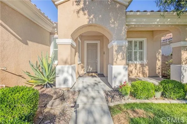 Property Slideshow image 2 of 75 | 1648 via, Hemet, CA, 92545