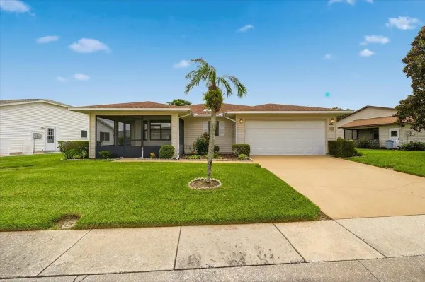 Property Slideshow image 2 of 43 | 3741 innisbrook dr, Lakeland, FL, 33810