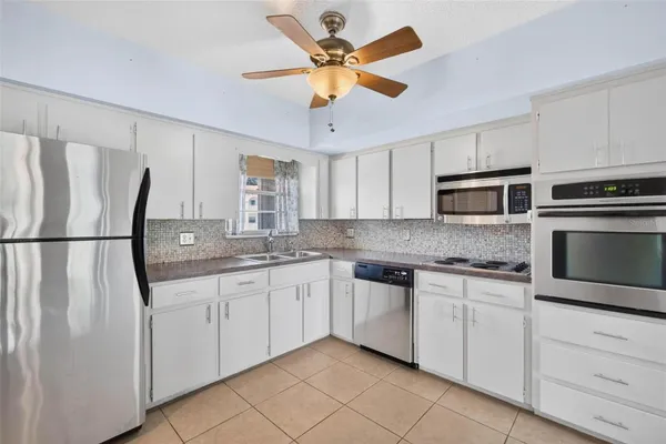 Property Slideshow image 3 of 40 | 2410 franciscan dr 60, Clearwater, FL, 33763