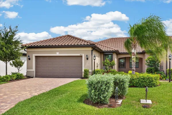 Property Slideshow image 2 of 89 | 7653 summerland cv, Bradenton, FL, 34202
