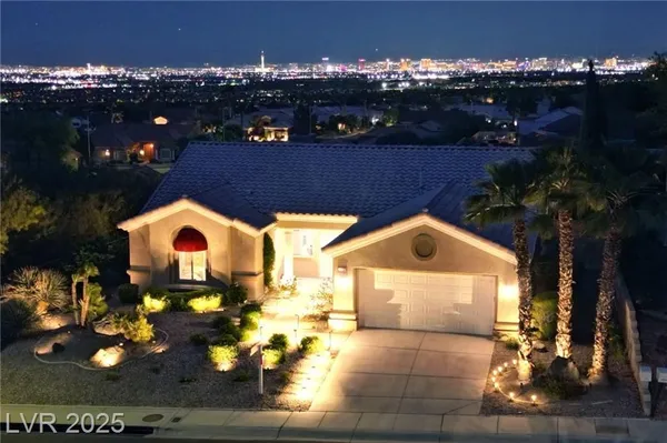 Property Slideshow image 3 of 75 | 2728 faiss dr, Las Vegas, NV, 89134