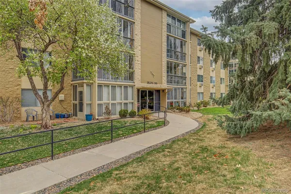 Property Slideshow image 2 of 41 | 13609 e cornell ave 110, Aurora, CO, 80014