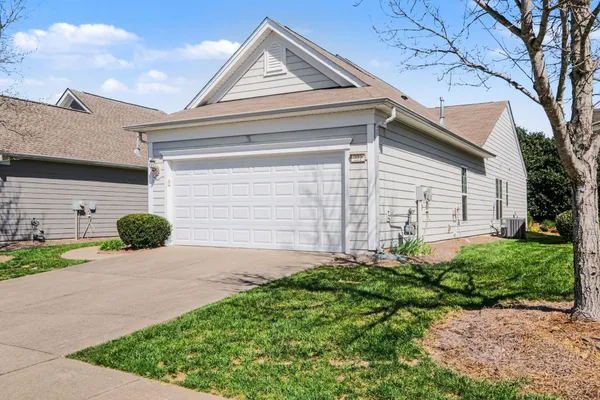 Property Slideshow image 2 of 32 | 220 old towne dr, Mount Juliet, TN, 37122