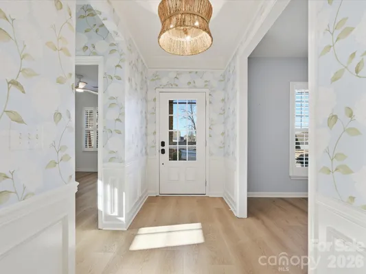 Property Slideshow image 3 of 48 | 28138 song sparrow ln, Fort Mill, SC, 29707