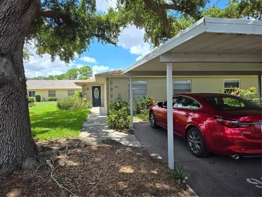 Property Slideshow image 2 of 24 | 908 hendon ct # 129, Sun City Center, FL, 33573