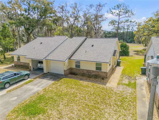 Property Slideshow image 2 of 50 | 240 bob white ct 240, Daytona Beach, FL, 32119