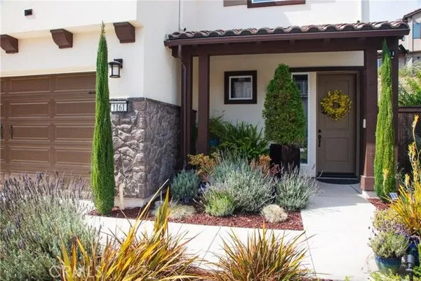 Property Slideshow image 2 of 67 | 1161 flax dr, Santa Maria, CA, 93455