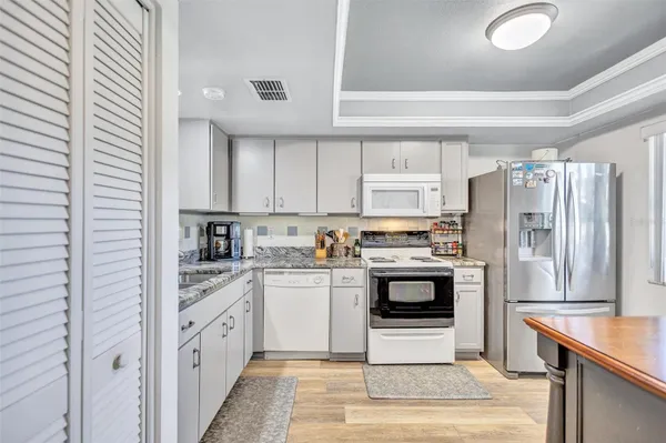 Property Slideshow image 3 of 79 | 2231 lark cir f, Palm Harbor, FL, 34684