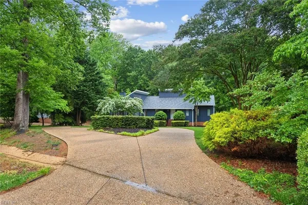 Property Slideshow image 2 of 50 | 24 mile crse, Williamsburg, VA, 23185