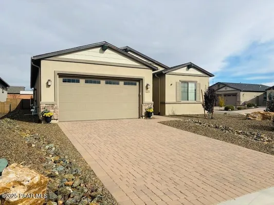 Property Slideshow image 3 of 28 | 7942 e carbon ct, Prescott Valley, AZ, 86315