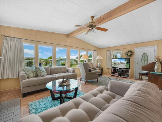 Property Slideshow image 3 of 27 | 1632 foxway dr, Lakeland, FL, 33810