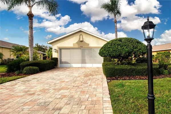 Property Slideshow image 3 of 76 | 1908 sterling glen ct, Sun City Center, FL, 33573