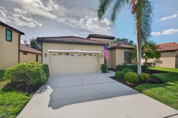 Property Slideshow image 3 of 53 | 128 silver falls dr, Apollo Beach, FL, 33572