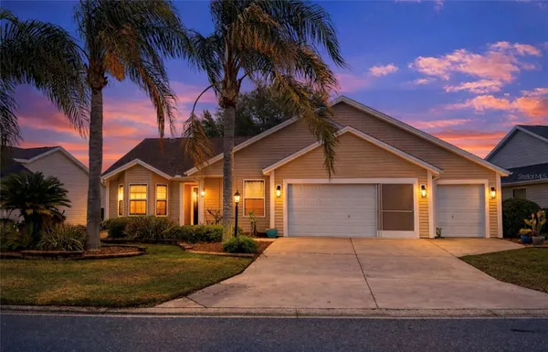 Property Slideshow image 2 of 41 | 485 mallory hill dr, The Villages, FL, 32162