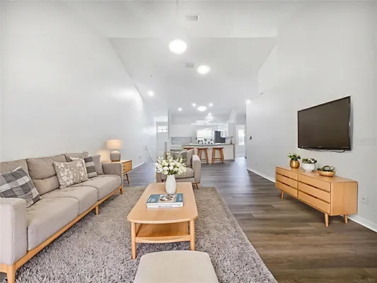 Property Slideshow image 3 of 29 | 6629 pineview ter # 5-201, Bradenton, FL, 34203