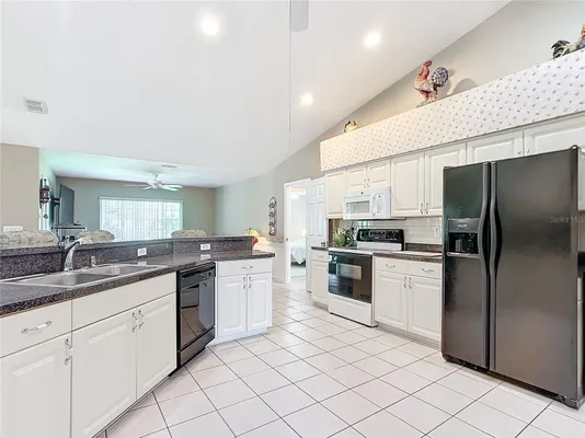 Property Slideshow image 3 of 53 | 13700 se 90th ct, Summerfield, FL, 34491