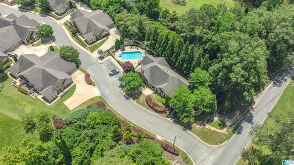 Property Slideshow image 2 of 42 | 121 cornerstone ct 121, Birmingham, AL, 35022