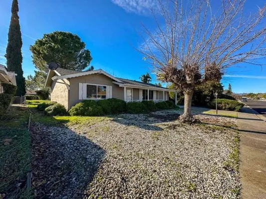 Property Slideshow image 2 of 17 | 189 lassen cir, Vacaville, CA, 95687