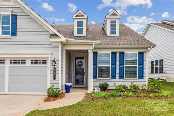 Property Slideshow image 2 of 36 | 10400 superb ln, Charlotte, NC, 28215